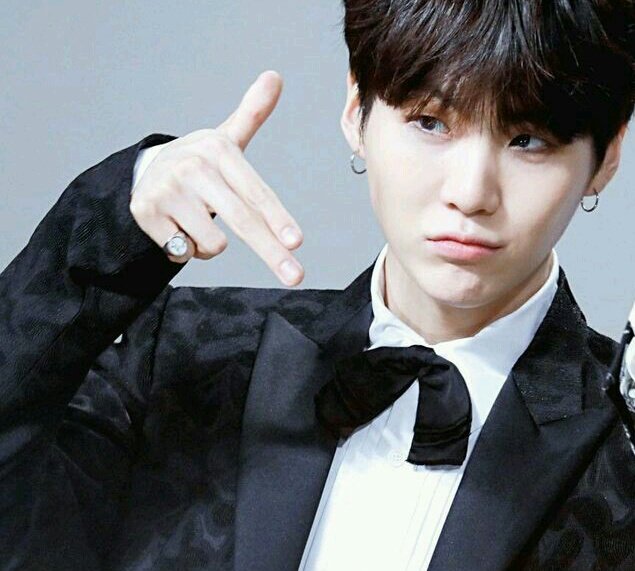 Yoongi's hands, a very dangerous thread  #SUGA  #MinYoongi