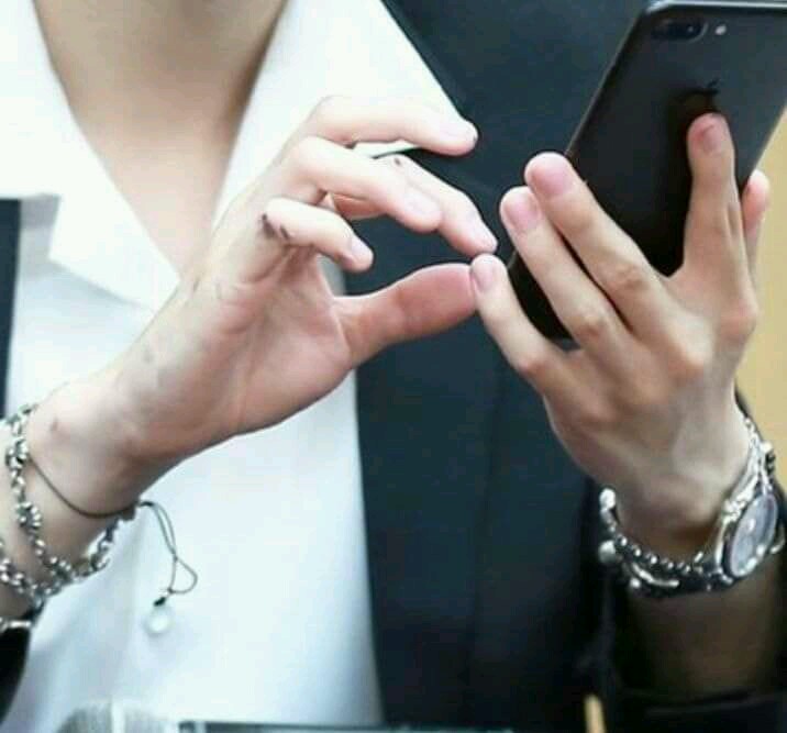 Yoongi's hands, a very dangerous thread  #SUGA  #MinYoongi