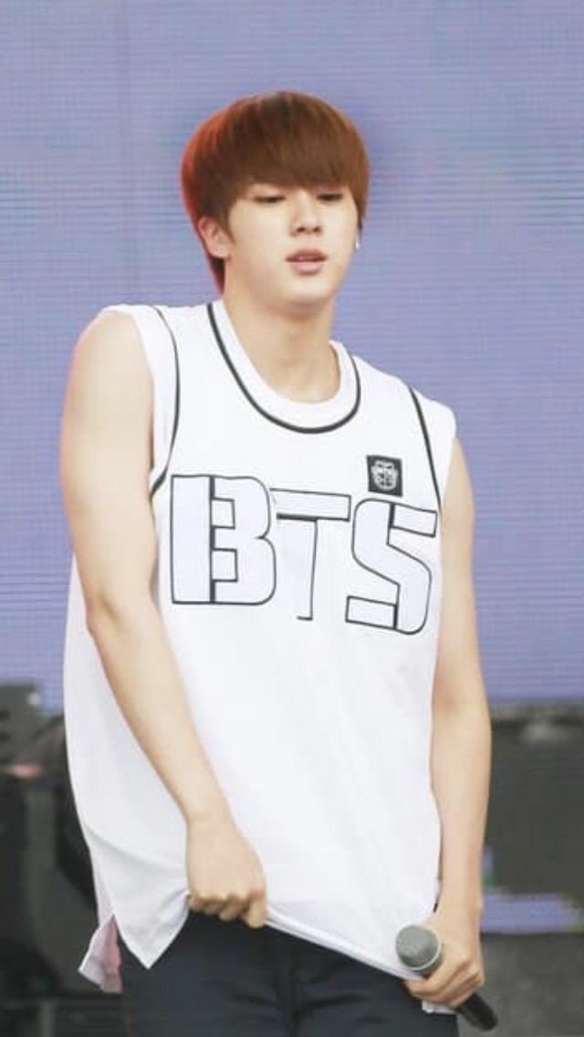 YES BABY YES , SHOW US YOUR CHARMS, WE NEED IT FOR OUR LIVING  #방탄소년단  #진  #석진  #방탄소년단진  #방탄진  #JIN  #SEOKJIN  #BTSJIN  @BTS_twt