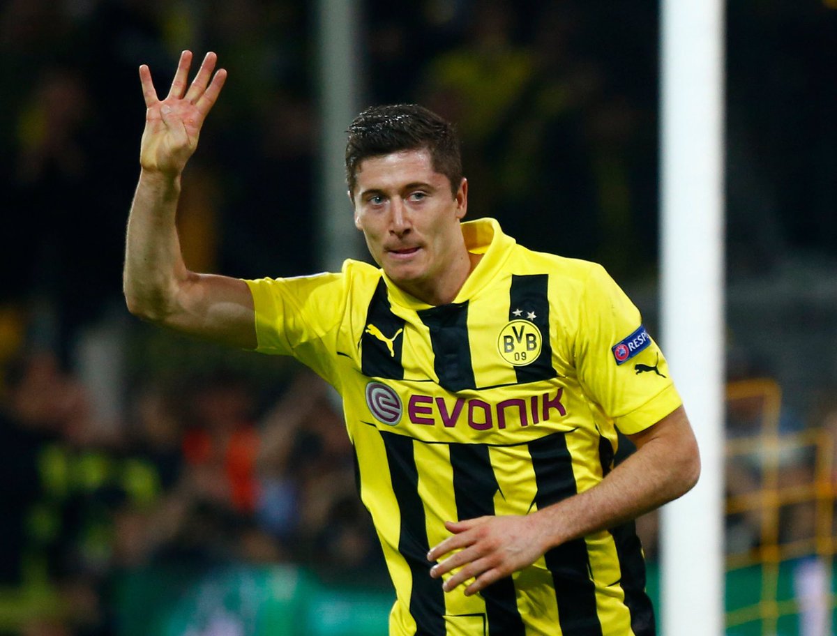 Since the start of 2011/12 season, only Messi and Ronaldo have scored more goals than Robert Lewandowski.A statistic that shows Robert hasn’t just been a flash in the pan in the past two or three years. It has been a consistent and growing trend for 10 straight seasons.