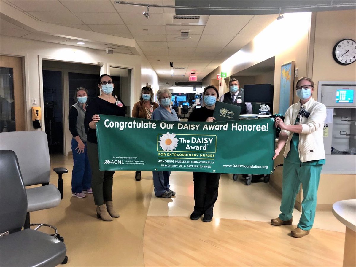 Celebrating one of our many exceptional nurses this week!  Congratulations to Bre Henry, BSN, RN who received a Daisy Award.  Bre was nominated by a grateful family after providing care to their newborn in the NICU.  
#NursingatMMC  @MaineMed @daisyfoundation