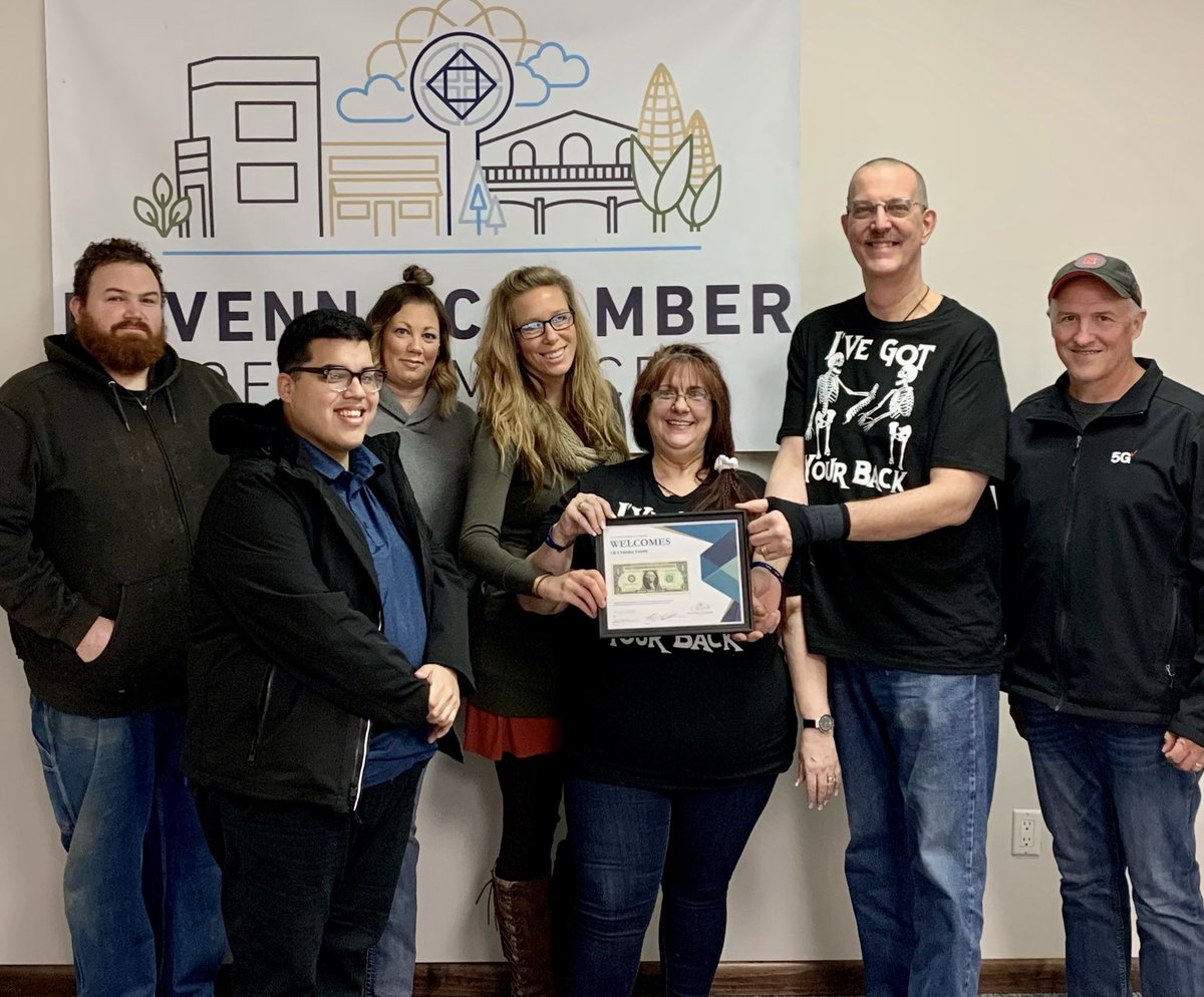 RavennaCOC's tweet photo. Today the Ravenna Chamber of Commerce welcomed J&amp;S Vendor Events and presented their 1st Dollar Certificate and welcomed them to our community.
——
#RavennaNE #RavennaChamber #NewBusiness #SupportLocal https://t.co/ZhtRB1jetk