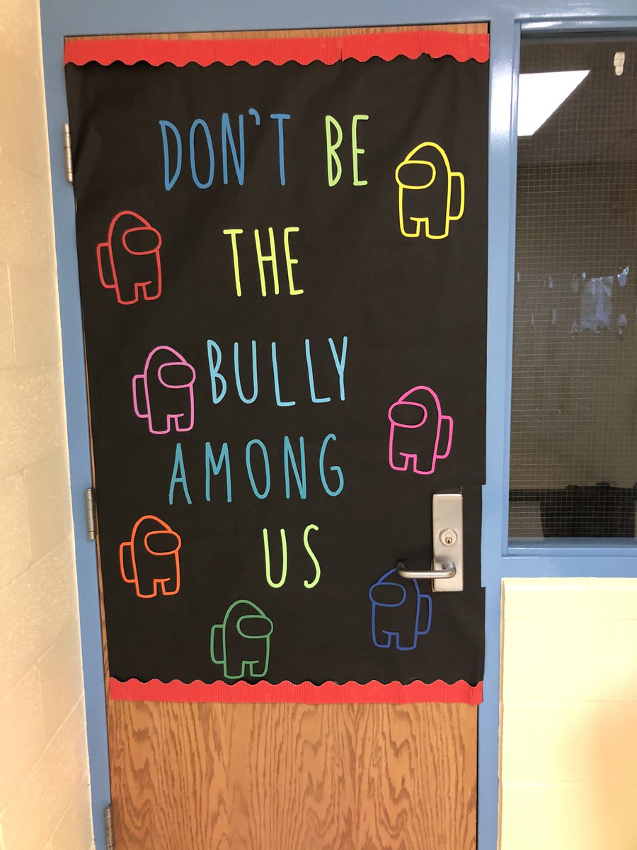 MrsKKelly19's tweet photo. My spirit week door design #coolteacher @WPSWhiteElem @usd259libraries https://t.co/Gmw9EjVFQC