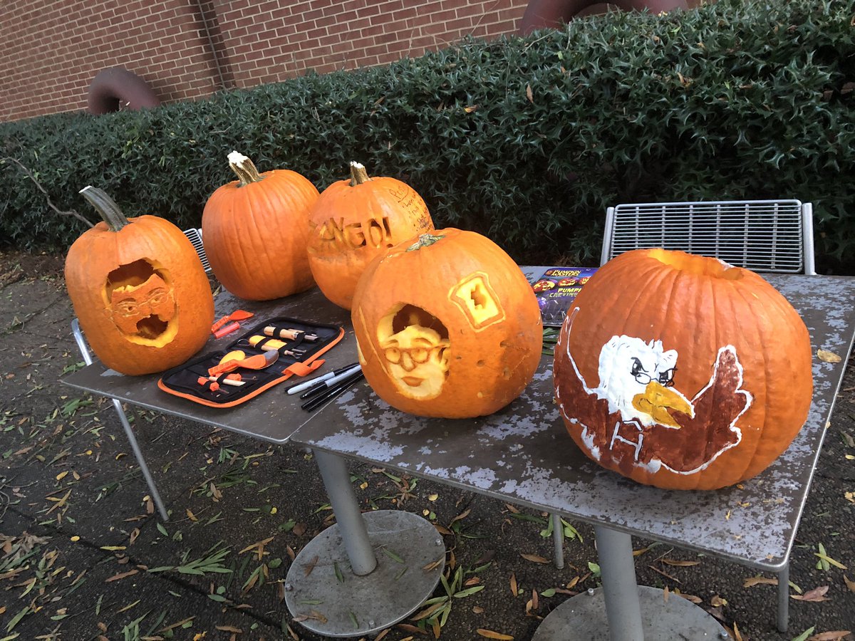 SPSgatech's tweet image. Come celebrate Halloween Eve with us tomorrow with the annual Pumpkin Drop! Tune in on our Twitch/ come by Howey at 3pm for some Carnage &amp;gt;:3