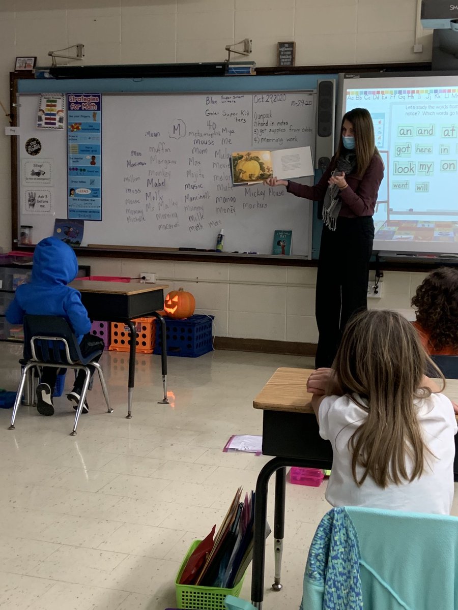 MalleyJen's tweet photo. ⁦@MalleyJen⁩ ⁦@BlessingMahopac⁩  Thank you Mrs. Blessing for reading to us today. We loved the book! https://t.co/LWvvVRT6Qh