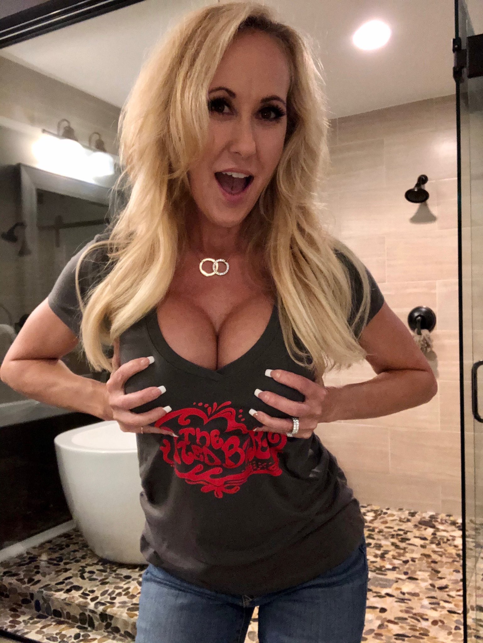 Porn Brandi Love Jeans - TW Pornstars - Brandi Love Â®. Twitter. If any of y'all are in the #Florida  panhandle tomorrow night. 1:24 AM - 30 Oct 2020