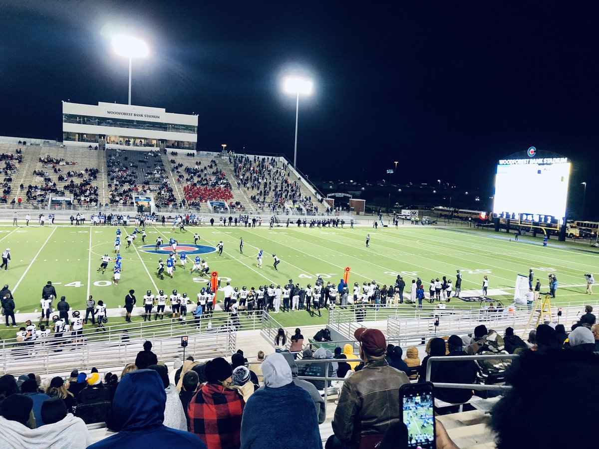 ChipBaker19's tweet photo. Conroe HS Tigers vs Oak Ridge HS War Eagles. Reflecting....Teaching/Coaching is a great profession and has made such a positive difference in my life. 

#grateful #blessed #fortunate #conroe #cisd #oakridgehs #conroehs #thsca #coach #teacher https://t.co/HDvjhg9jLy