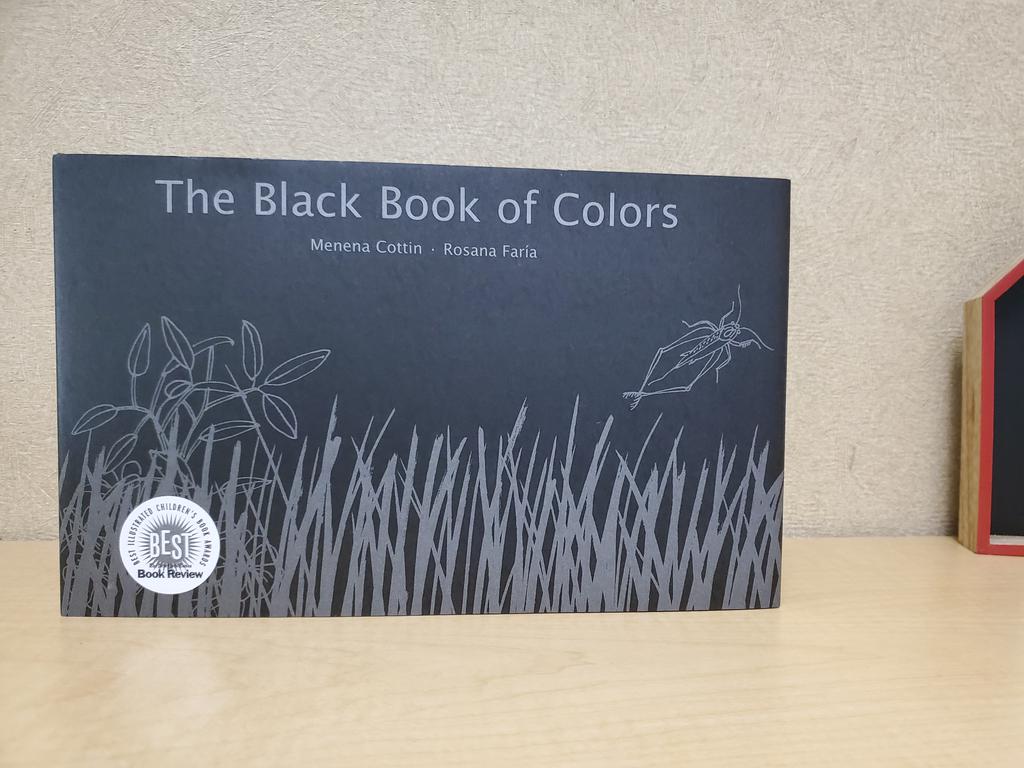 LearnWithTuttle's tweet photo. The internet went out today... I decided to review, Imagery with my students using this amazing book. Both classes loved it! Thank you @_SilvinaSalazar  for sharing the book with me last year. https://t.co/sWvvzc1Us5