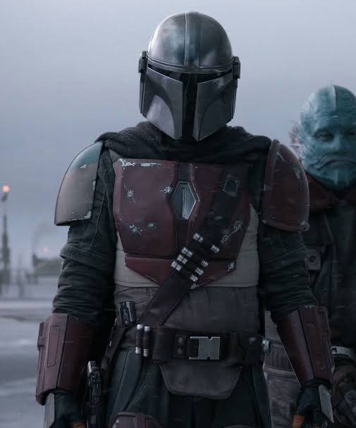 (21) The specific design of Mandalorian armor evolved over time, gaining more sophisticated features over the years, but this armor became constantly the symbol of a truly respected race of warriors in the galaxy far far away! End of thread. Thanks for reading and sharing!