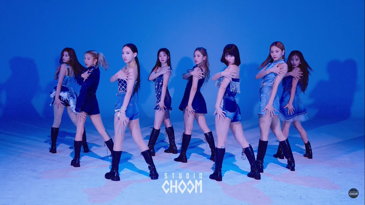 pjmsgirll's tweet photo. I love it is so beautiful I can’t imagine it wow #BestAlbum2020 #TWICE_ICantStopMe #Up_no_more #hell_in_heaven #Do_what_we_like #Bring_it_back #Believer #Queen #Go_hard #Shot_clock #Handle_it #Depend_on #OnceAlways @JYPETWICE https://t.co/Ww3dxwYVPG