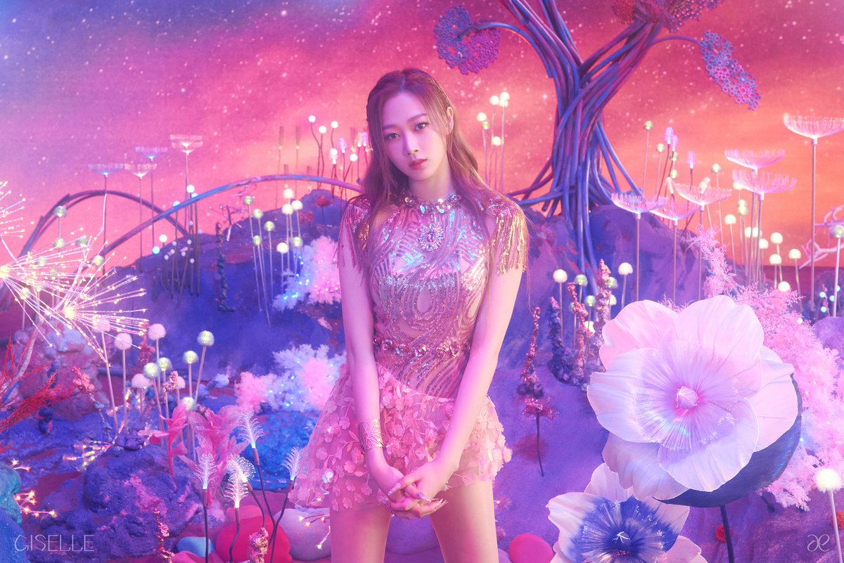 GISELLE, the fourth member of SM Entertainment's new girl group