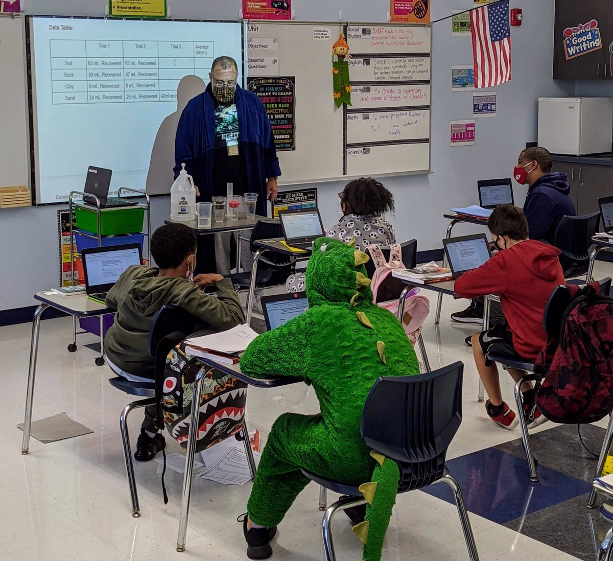 DMSscienceguy's tweet photo. Today I spent the day co-teaching with Mr. Carlson! Students learned about porosity and permeability by conducting an experiment observing water percolate through gravel, soil, sand and clay. It was a fun day! #pajamaday #DMSontheRise #CTCommissionersNetwork https://t.co/Tlxtdo2xzD