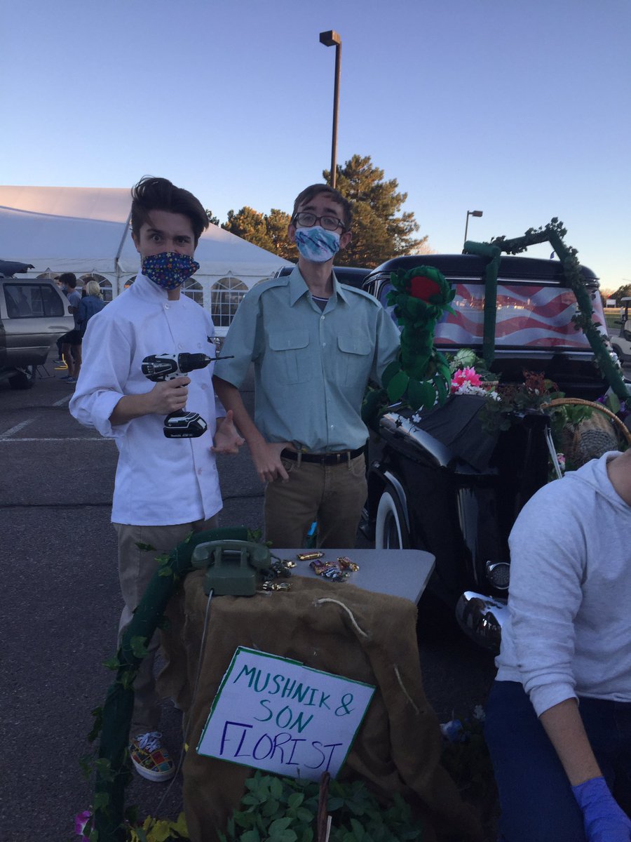 hrhschronicle's tweet photo. Awesome turn out at Trick or Treat Street! 
Connor Yokley, senior, said, “It’s a really great chance to reconnect with the community and share holiday spirit in such interesting times.” 
Ashlyn Gertie, senior, said, “I love seeing all of the fun Halloween costumes.” https://t.co/qf4WmwCOEi