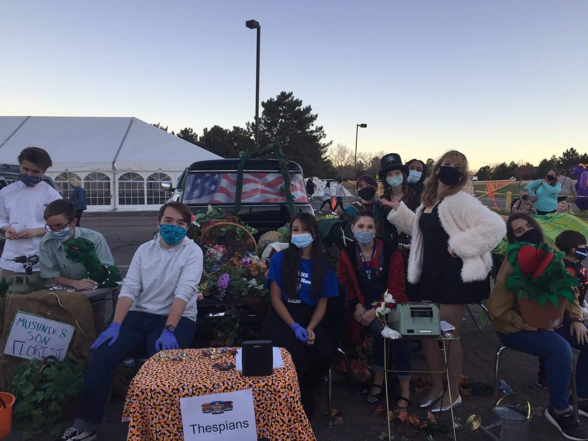 hrhschronicle's tweet photo. Awesome turn out at Trick or Treat Street! 
Connor Yokley, senior, said, “It’s a really great chance to reconnect with the community and share holiday spirit in such interesting times.” 
Ashlyn Gertie, senior, said, “I love seeing all of the fun Halloween costumes.” https://t.co/qf4WmwCOEi