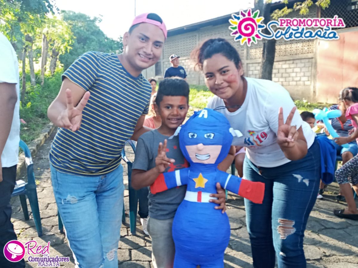 masaya_red's tweet photo. #Monimbo.

Promotoria Solidaria de Juventud  Sandinista 19 de Julio del Distrito II, Realizó quiebre de piñatas en el Sector Arenal, con el Objetivo de Promover el amor ,el cariño y la solidaridad en la comunidad.

#InsurrecciónDeLaEsperanza. https://t.co/6CNYxGkhtb