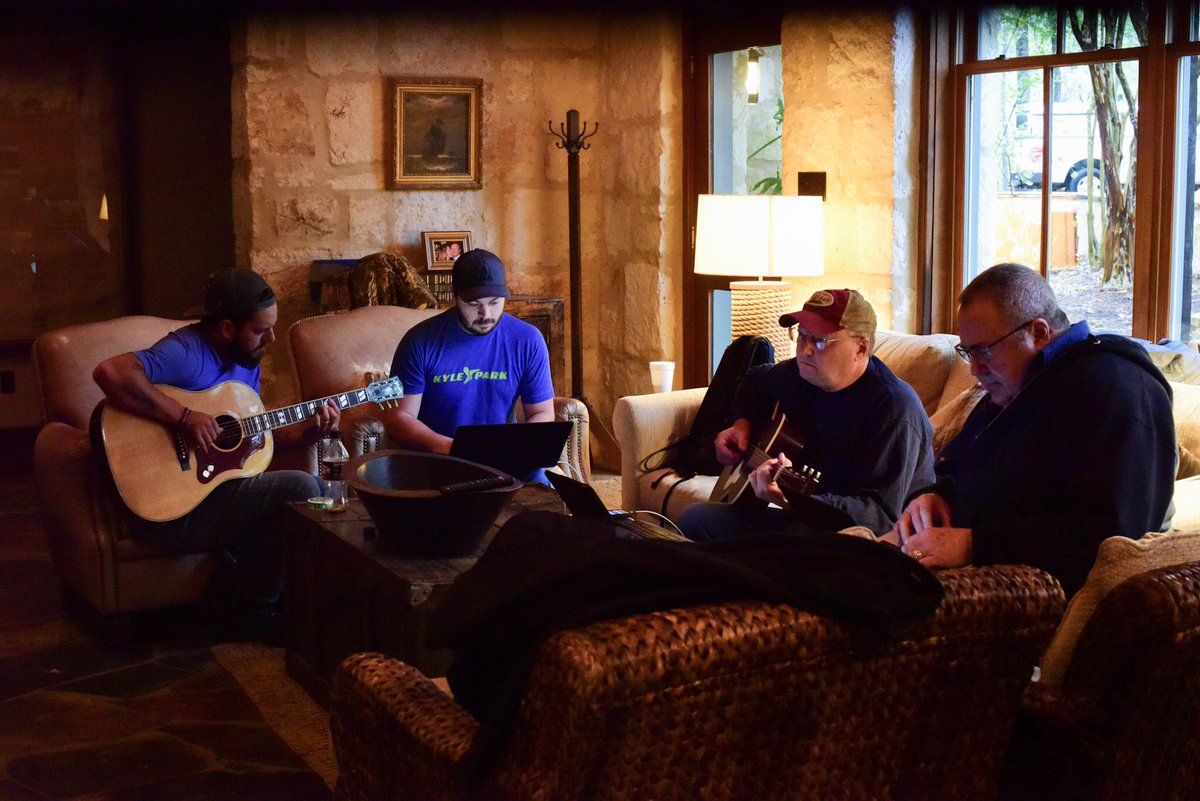 DrewFishBand's tweet photo. Spent the week writing songs with some of the most talented guys out there. Glad to call @rogerbrownsongs @TommyConners and @DustinSonnier friends! https://t.co/xJlzVEW3mv