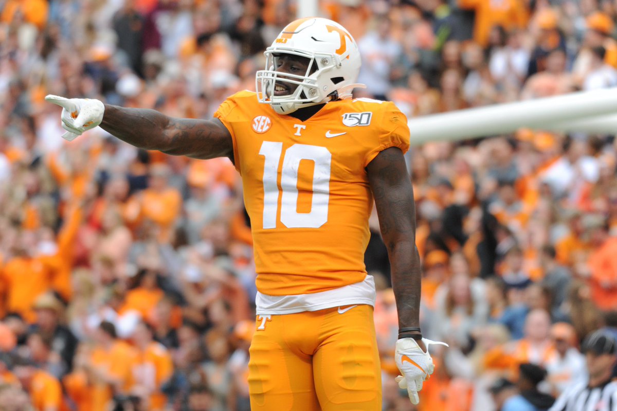CJ Williams (@cjwilliams_03) on Twitter photo Extremely blessed to have received an offer from THE University of Tennesee! Big time thanks to <a href="/NiedermeyerB/">B Niedermeyer</a> & @UTJakeDawson! <a href="/coachtee17/">Tee Martin</a> <a href="/MDFootball/">Mater Dei Football</a> @chrisflores0321 <a href="/TheMatt_V/">TheMatt_V</a> <a href="/GregBiggins/">Greg Biggins</a> <a href="/BrandonHuffman/">Brandon Huffman</a> <a href="/adamgorney/">Adam Gorney</a> @HamiltonESPN #PoweredByTheT 🟠⚪️ Extremely blessed to have received an offer from THE University of Tennesee! Big time thanks to <a href="/NiedermeyerB/">B Niedermeyer</a> & @UTJakeDawson! <a href="/coachtee17/">Tee Martin</a> <a href="/MDFootball/">Mater Dei Football</a> @chrisflores0321 <a href="/TheMatt_V/">TheMatt_V</a> <a href="/GregBiggins/">Greg Biggins</a> <a href="/BrandonHuffman/">Brandon Huffman</a> <a href="/adamgorney/">Adam Gorney</a> @HamiltonESPN #PoweredByTheT 🟠⚪️