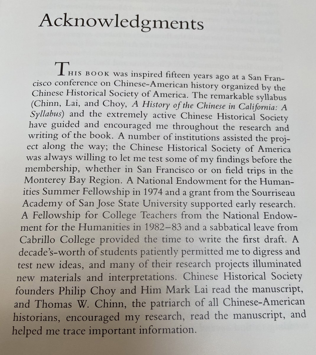 Picked up this out-of-print 1985 treasure of scholarship on the cultural/labor history of  #MontereyBay by Professor Sandy Lydon, Historian Emeritus  @CabrilloCollege. Won Book of the Year, Association for Asian American Studies, research supported by  @sjsu.  http://www.capitolabook.com/chinese.html 