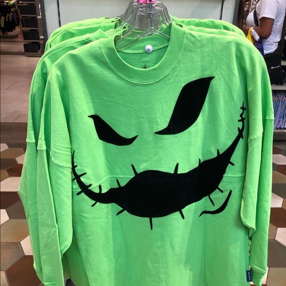 CoastalChic417's tweet photo. So good I had to share! Check out all the items I'm loving on @Poshmarkapp #poshmark #fashion #style #shopmycloset #starbucks #disney: https://t.co/2xzAXNv1Bh https://t.co/zivzYZT2zF
