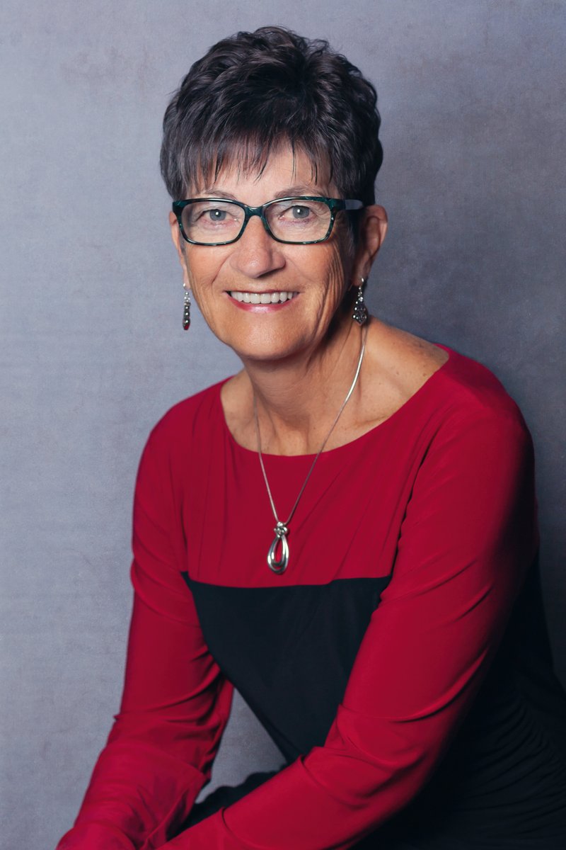 On Thursday, Oct. 29, local multi-sport organizer Marg Derbyshire and hockey builder and referee Larry Godin were inducted to Medicine Hat’s Sports Wall of Fame.

medicinehat.ca/Home/Component…

#sportswalloffame #walloffame #medhat