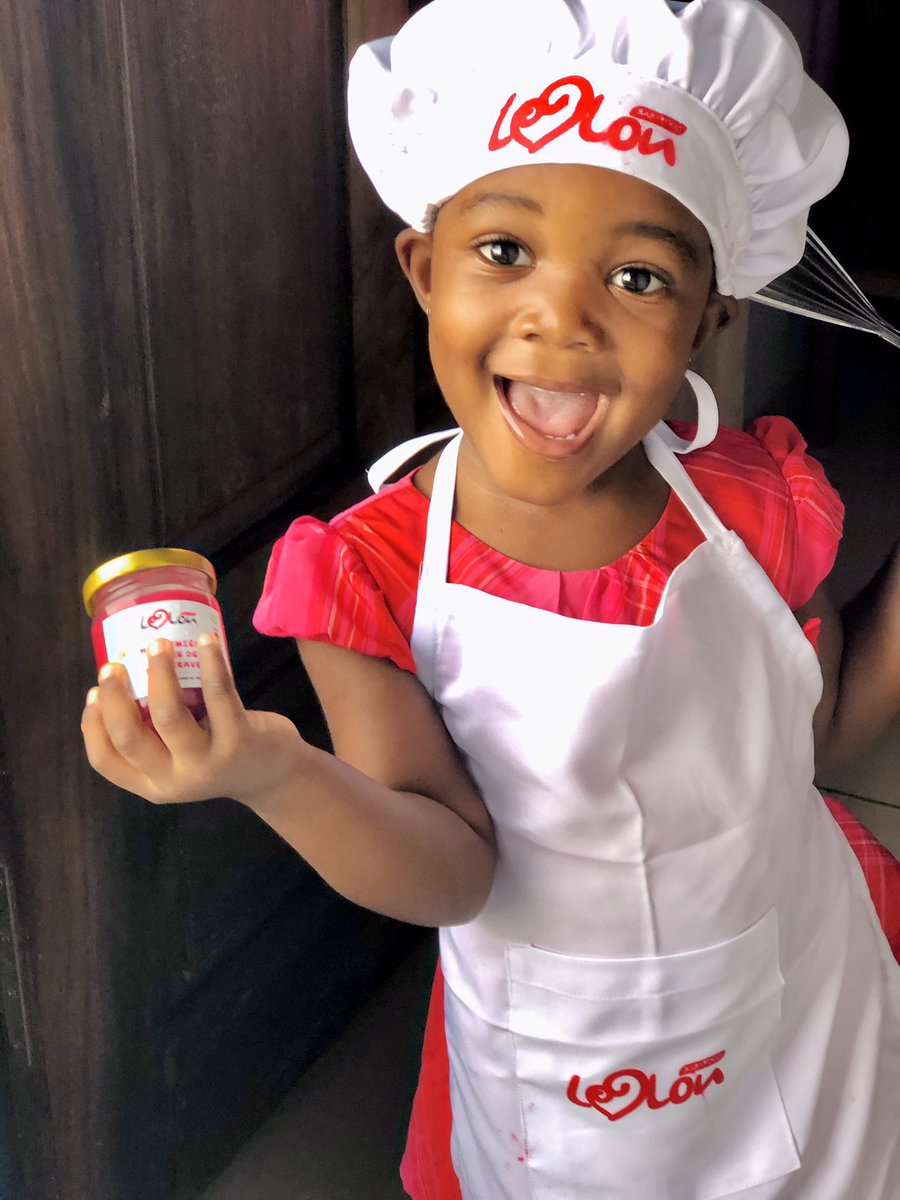 MadameMbakam's tweet photo. Halloween costume 👩🏽‍🍳 

@LeelouBabyFood https://t.co/nl4eNPhlpU