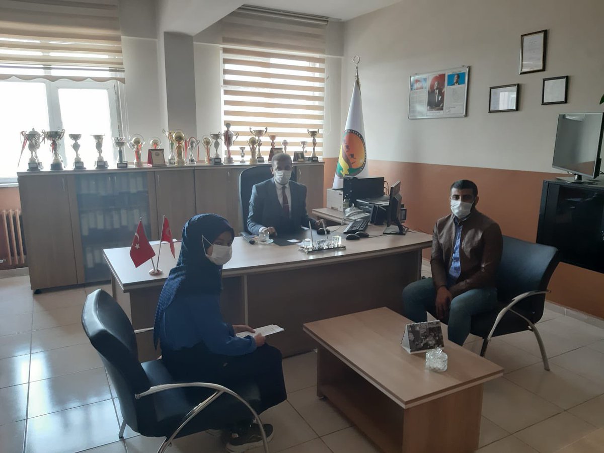 2019-2020 eğitim öğretime ara veren öğrencimiz yapılan görüşmeler neticesinde eğitim-öğretim hayatına kazandırıldı. <a href="/tcmeb/">Millî Eğitim Bakanlığı</a> <a href="/ziyaselcuk/">Ziya Selçuk</a> <a href="/AgriValilik/">T.C. Ağrı Valiliği</a> <a href="/agrimem/">AĞRI MEM</a> <a href="/mfaruktekinn/">Mehmet Faruk Tekin</a> <a href="/keremgungor04/">Kerem GÜNGÖR</a>