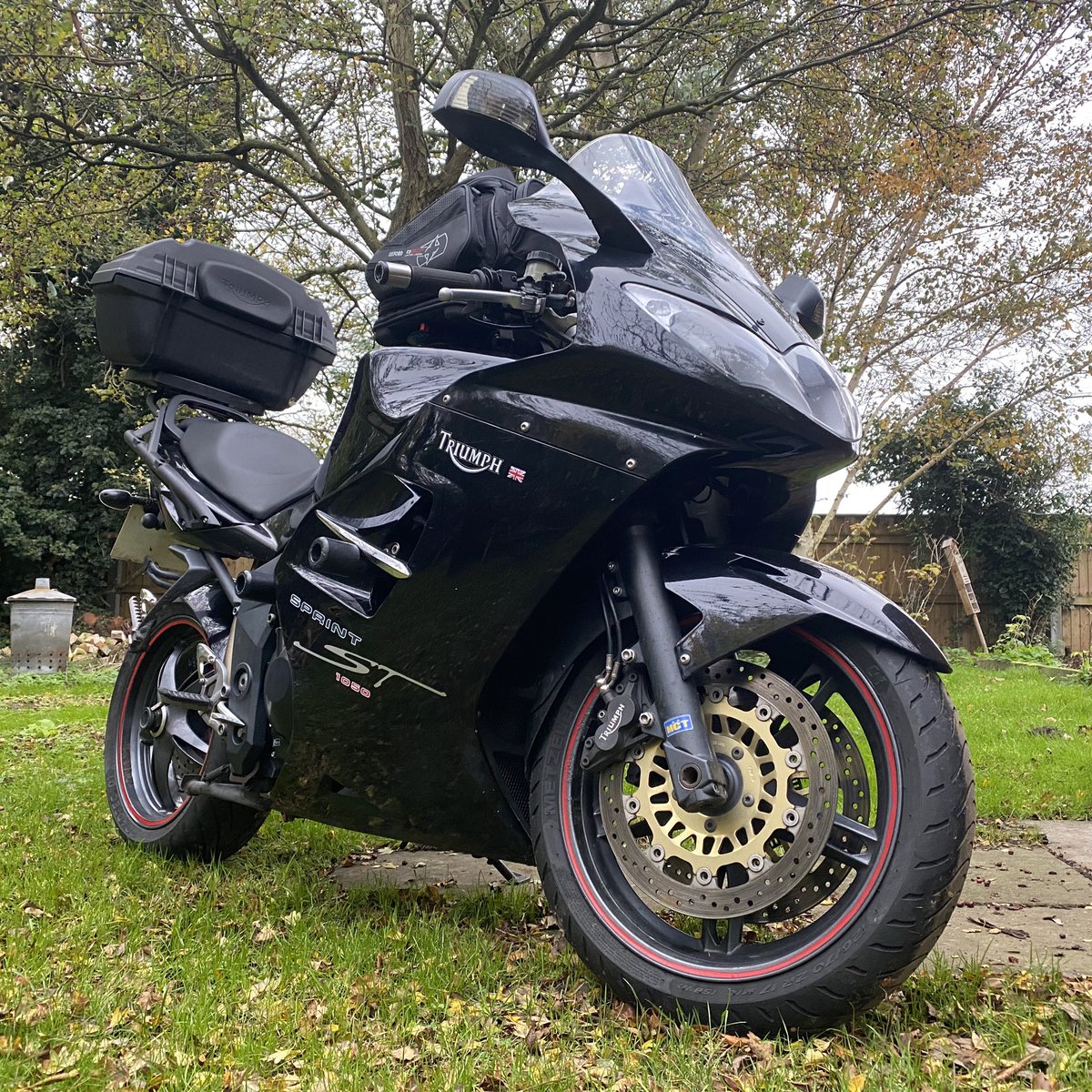 justingetsabout's tweet photo. Bit of a schlepp today, on the road again for @MCNnews - looking forward to racking up some miles though. Getting there is time dependent, but coming back... well, we’ll see. #ride5000miles #r5k https://t.co/bNh0hcqGt0