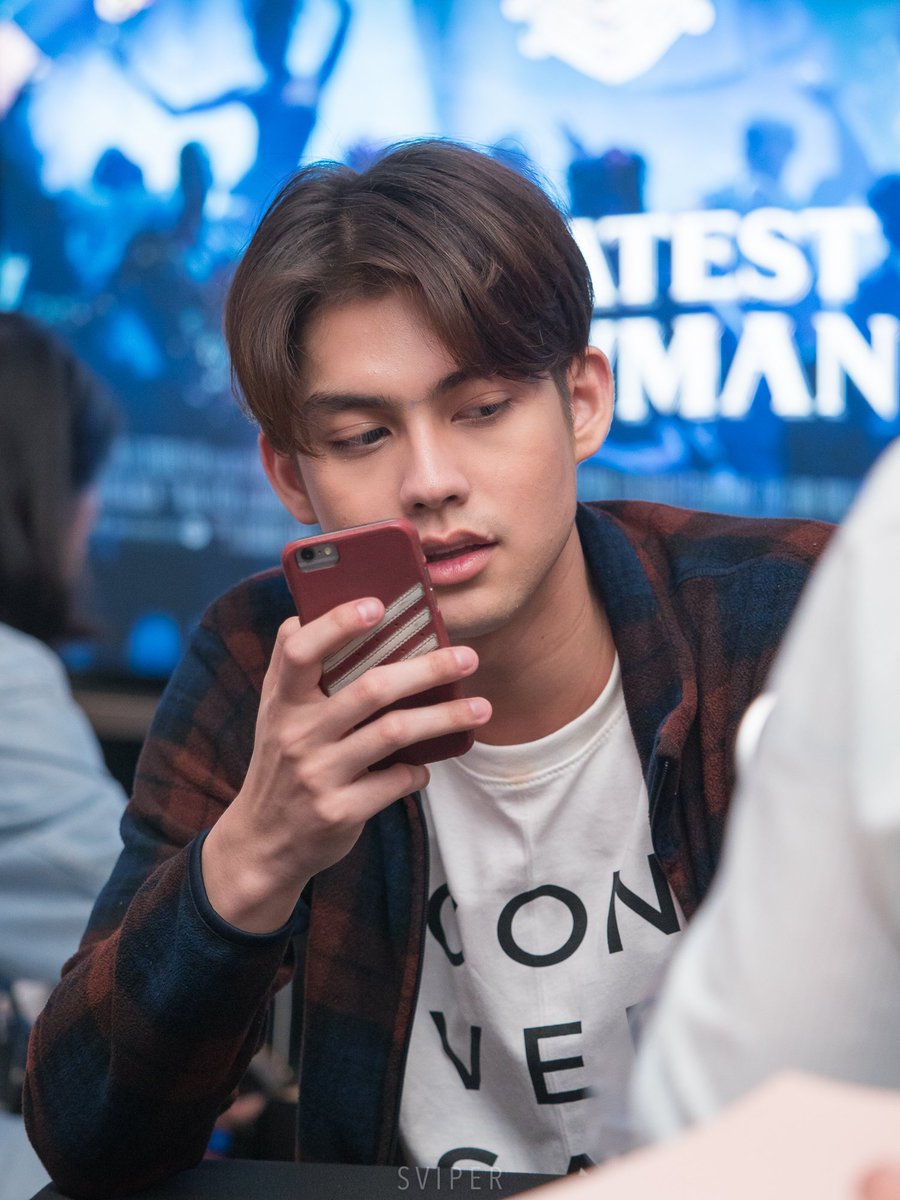 [ Archived  @bbrightvc ]a baby who can't live without his phone - 2018 #bbrightvc
