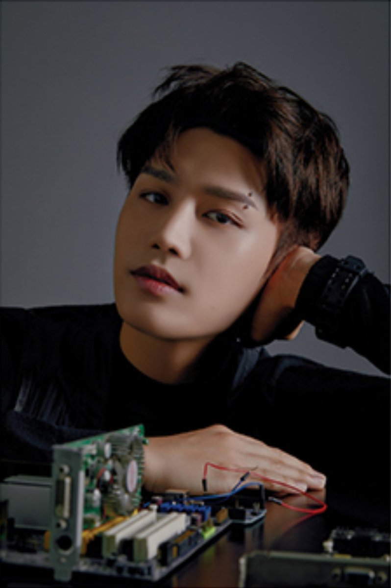 MOON TAEIL: life scientist and xeno biologist (extraterrestrial)- a natural genius- made several breakthroughs in the bioscience industry--> currently working on curing cancer