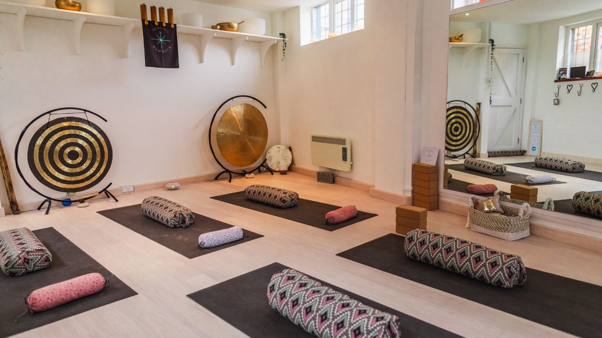 healinghammock's tweet photo. 🌿Healing Hammock - Yoga, Sound, Meditation for November 2021 🌿 - https://t.co/KBNsUoa46q https://t.co/8qLISEYWa4