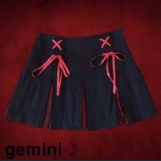 dointhcockroach's tweet photo. Ok but really this would be a whole fit of the laces matched the top on the skirt https://t.co/qzKPO8gpvG