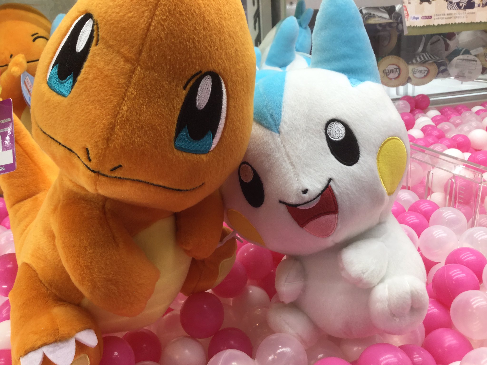 セガ赤羽 Pa Twitter 景品情報 ポケットモンスター しっぽみてみて でっかいぬいぐるみ ヒトカゲ パチリス しっぽみてみてシリーズ展開中 今回はパチリスとヒトカゲが登場 セガ赤羽 Sega ポケモン ヒトカゲ パチリス T Co 0pj7mmtmel