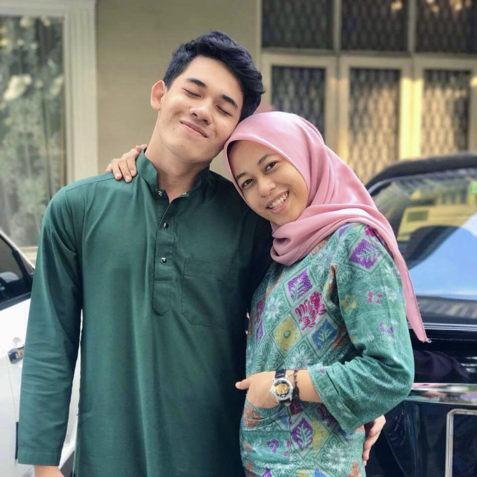 17Cidin's tweet photo. You make my heart feel like it's summer
When the rain is pouring down
You make my whole world feel so right when it's wrong
That's how I know you are the one - ( Kodaline - The One ) https://t.co/tmyAKy5UKz