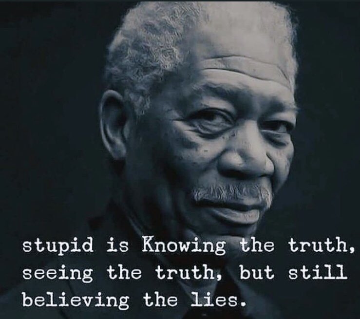 Bukan “stupid is” tapi “manusia is...” sebab kebenaran (ilmiah) membuktikan bhw manusia memang lebih dikuasai emosinya drpd rasionya.