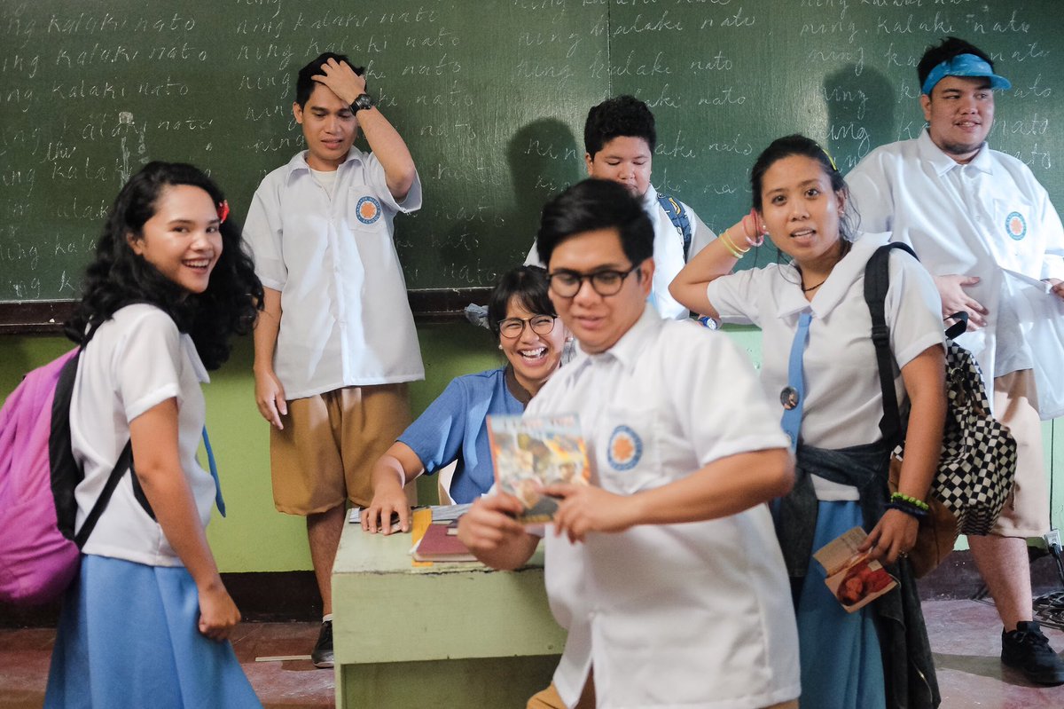 mandauenights's tweet photo. Lunch Break! Gimingaw nami sa among classmates. 💙 Save the date November 20, 2020. Atangi!
#MandaueNightSchool #BatchReunion https://t.co/CWFnUDaHR7