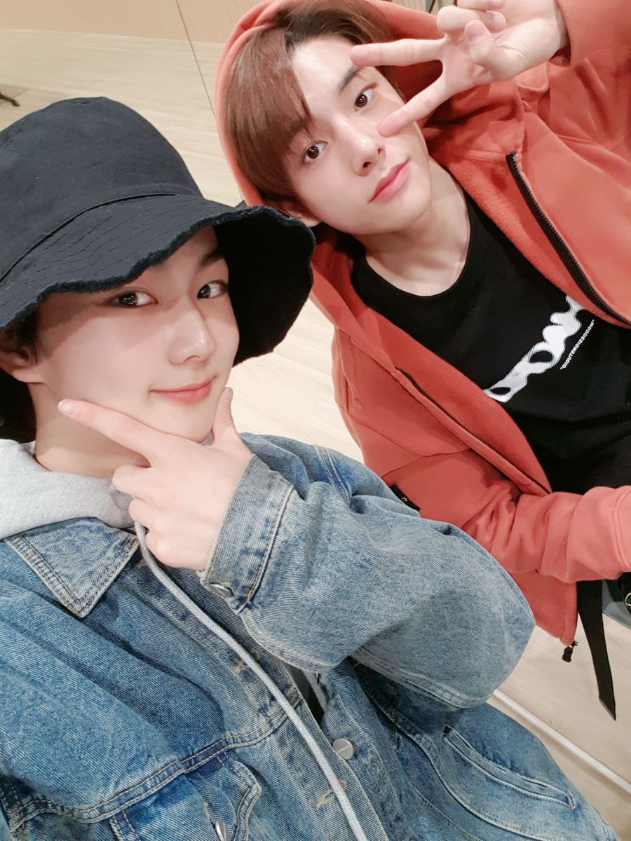 eggiedaniel's tweet image. los amo los amo los amo mucho mis niños 😭💗
@ENHYPEN_members