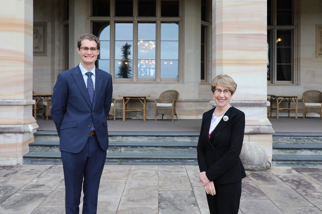 Medicine student Benjamin Jones is the NSW #RhodesScholar Elect for 2021!
The @UniofOxford #RhodesScholarship will help Ben realise his vision to work with children, youth and families in Australia who face health inequities. Congratulations Ben! https://t.co/FNunfU23cz https://t.co/JMuV143zI1