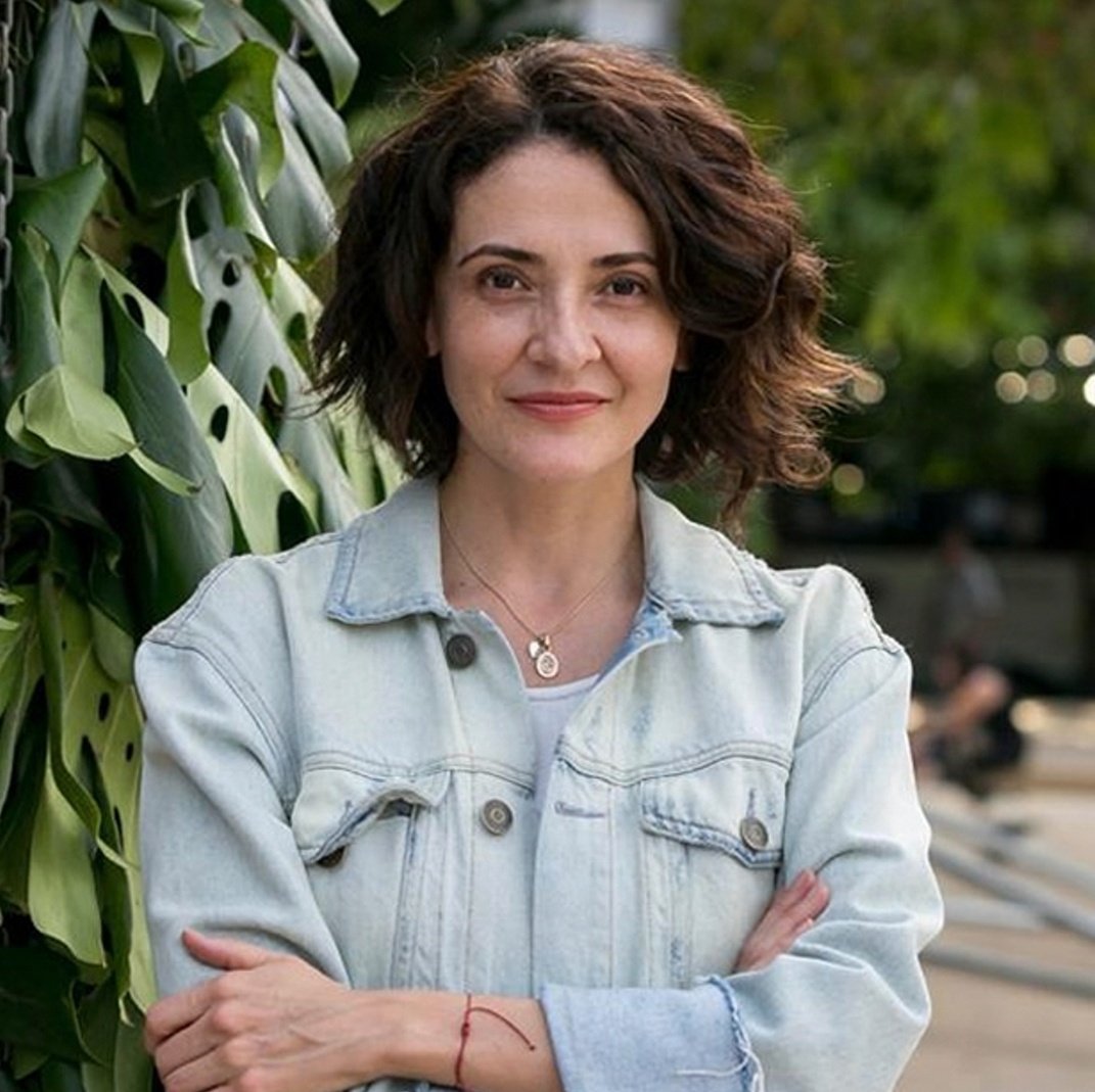 Nuestras felicitaciones y mejores augurios para Claudia Restrepo <a href="/eskole/">Claudia Restrepo</a> en su nuevo cargo como rectora de la universidad <a href="/EAFIT/">Universidad EAFIT</a>. Una gran oportunidad para continuar aportando al crecimiento integral de tan importante institución.