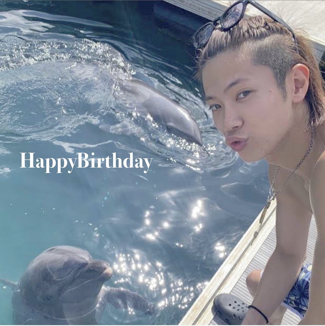 r_ypon's tweet photo. 𝐻𝑎𝑝𝑝𝑦𝐵𝑖𝑟𝑡ℎ𝑑𝑎𝑦 𝑎𝑛𝑑 𝐶𝑜𝑛𝑔𝑟𝑎𝑡𝑢𝑙𝑎𝑡𝑖𝑜𝑛 𓈊ˊ˗ 

誕生日に入所10周年はおめでとうすぎる！！
しっかりしてる時もあれば、チャラい時もたまに出るジンさん
素敵な23を💐

#神宮寺勇太生誕祭 
#神宮寺勇太入所10周年 
#神宮寺勇太 https://t.co/rWDOFhW5X2