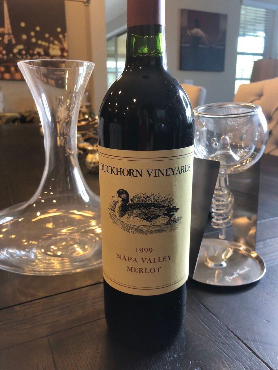 Get a Duckhorn Merlot then grab a steak. We show you here. with this Ultimate Steak Dinner https://t.co/znvXPQO9wF #Merlot #Duckhorn #steak #travel #food #wine #mixology #golf #UndercoverJetsetter #JohnDaly #SusanAnzalone #travellikealocal https://t.co/YaHNE3xmNq
