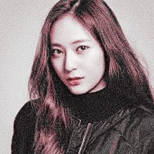  kpop stans think she looks like Krystal from f(x) and Yuri from snsd!