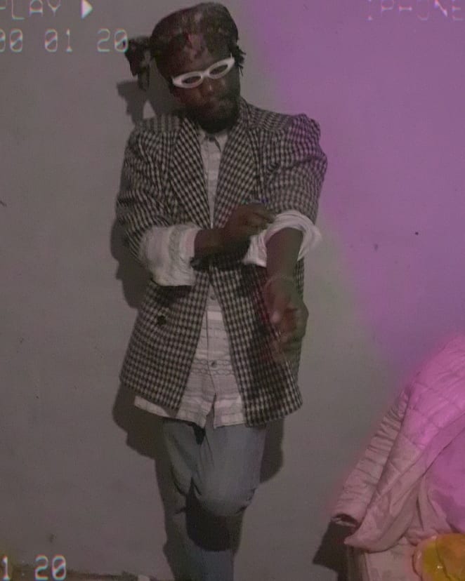 tebuvision's tweet image. I skate on thin ice because i can Swim. And i swim good. 
#altgrmrapper #tebuvision #feallusb #animalrobotthug