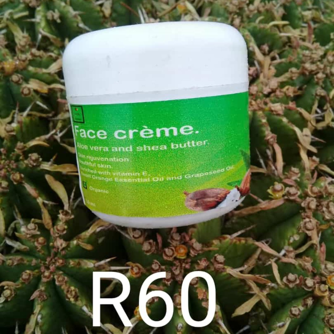 1413Cosmetics's tweet photo. Start November as a glow vember month for you❤

Our face crème has anti aging properties, evens out skin tone and reduces dark marks.
See results in 1 week

+27659037636 anele (agent)
We deliver nationwide. https://t.co/E2BHanVDuZ
