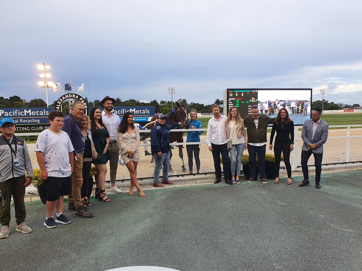 Race 4, Taipo and driver Todd Mitchell take out the competition! A win for trainer Arna Donnelly.