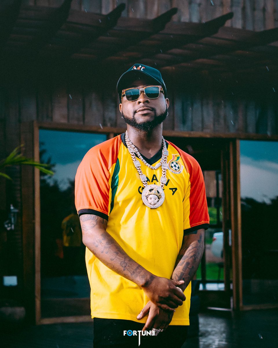 Dinolee88651741's tweet photo. Who is your favorite GOAT in this picture.
LIKE for Davido.
RETWEET for Wizkid.
#GOAT 
   Please follow &amp; will follow back ASAP..💙💙 https://t.co/GTakN9G344