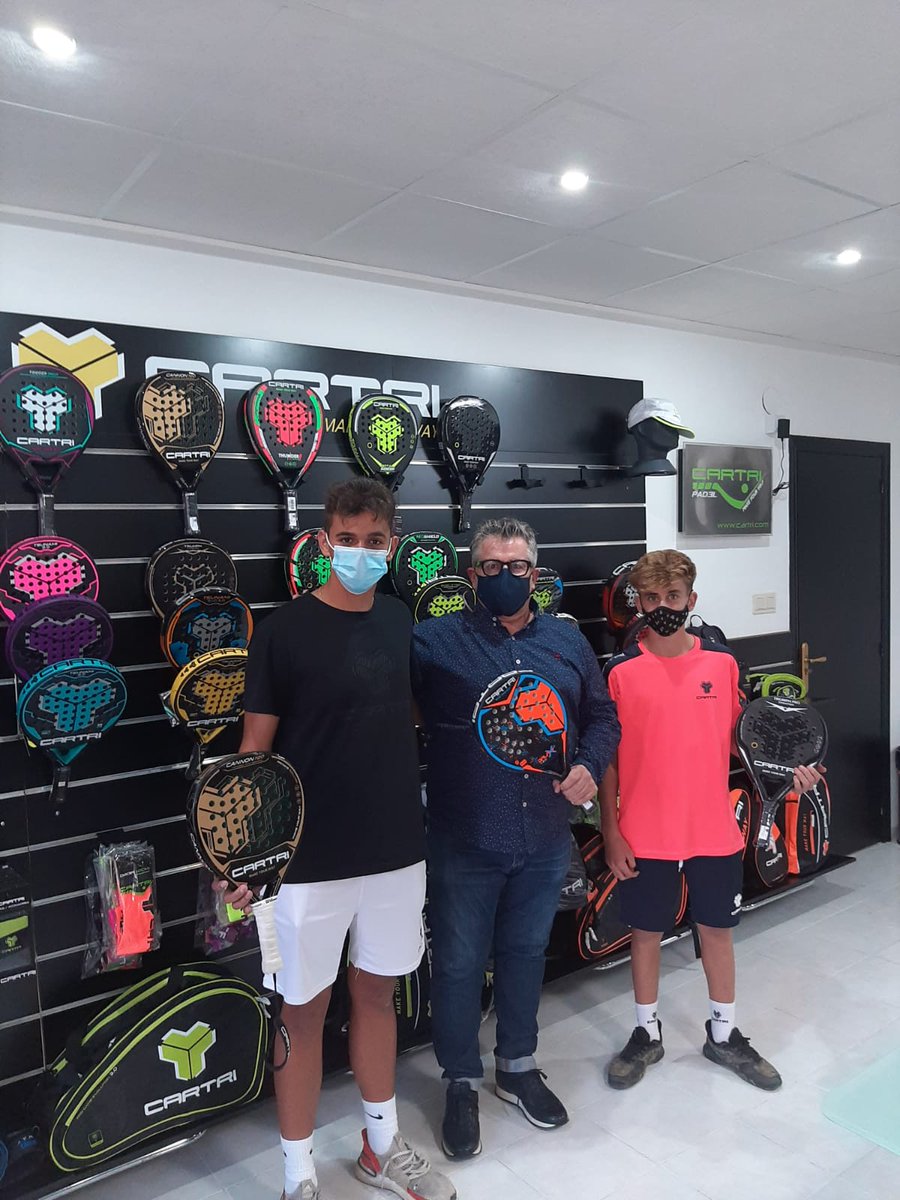 cartripadel's tweet photo. Ya esta en marcha el FIP Star Oro 24 q se está disputando en Elche y en el q el #TeamCartri tendrá una más q notable participación… ¡Vamos a por todas, equipo! A continuación, os dejamos el Orden de Juego del día…Os estaremos animando a todos porque…#LaMontañaAzul es imparable https://t.co/ByQH1iM3gv