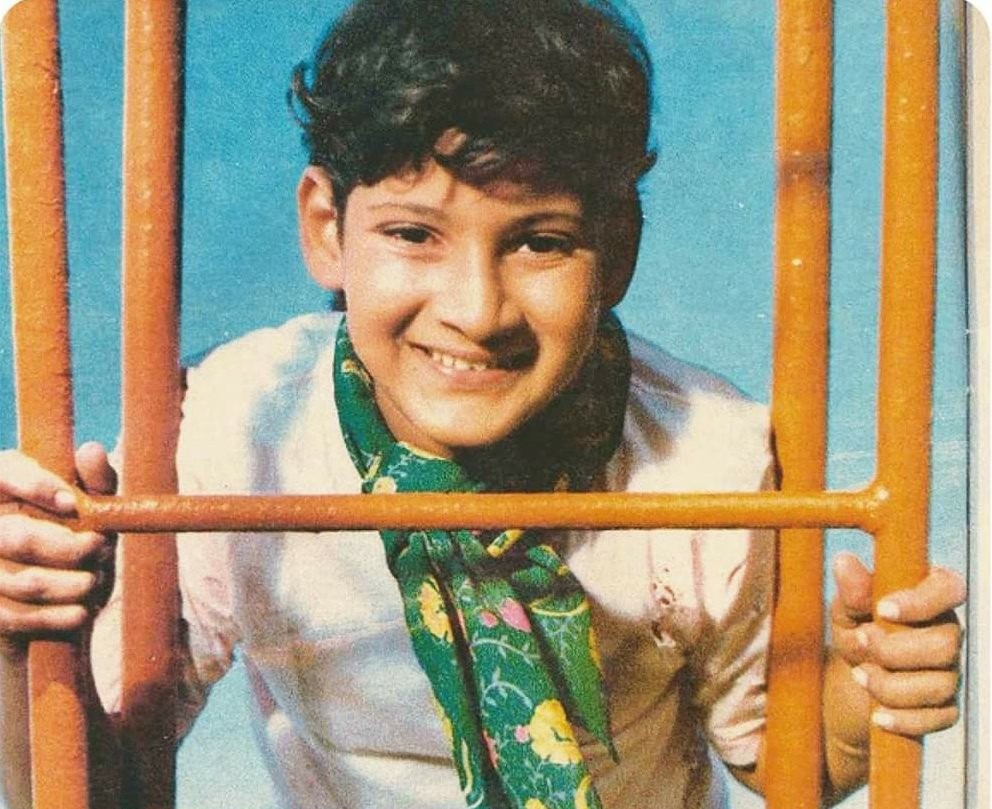 #Superstar
@urstrulyMahesh 🥰❤️
Unseen childhood stills...😍😍
#MaheshBabu
#SarkaruVaariPaata https://t.co/eI57FkqGFB