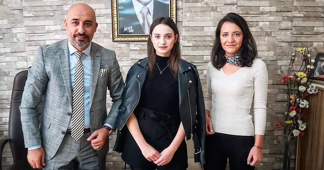 nurullah_cokann's tweet photo. #Showturk"te yeni yayın hayatına baslayan patron sensin programı için bizleri tercih eden showturk ekibine muhabir sayın Tugce altun hanım efendiye teşekkür ederim 🙏 https://t.co/i1QY2WnCJG