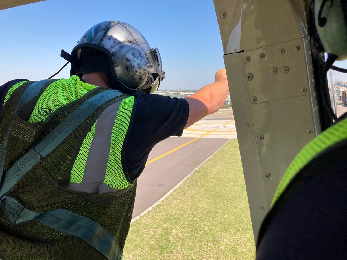 5FM's tweet photo. What an incredible morning itβs been at @Ultimateheli π₯π₯³
When we celebrate our birthday, we go BIG!!! We needed a stunt like throwing money out a helicopter ππ
#StopDropAndParty https://t.co/tkJYDyxTt2