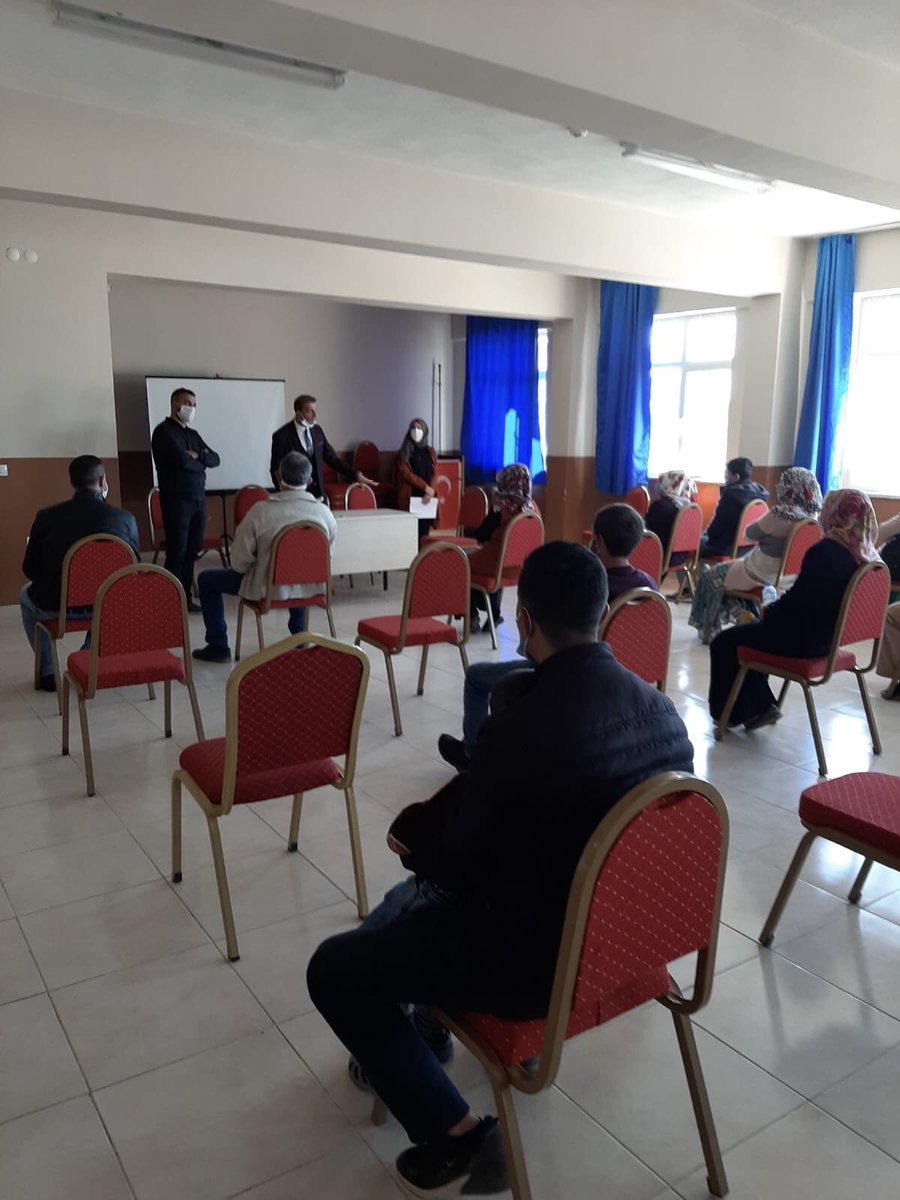 Okulumuzda okul-aile birliği toplantısı düzenlenmiştir. <a href="/tcmeb/">Millî Eğitim Bakanlığı</a> <a href="/ziyaselcuk/">Ziya Selçuk</a> <a href="/AgriValilik/">T.C. Ağrı Valiliği</a> <a href="/agrimem/">AĞRI MEM</a> <a href="/mfaruktekinn/">Mehmet Faruk Tekin</a> <a href="/keremgungor04/">Kerem GÜNGÖR</a>